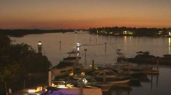 Weather camera view of Hamilton Harbor Yacht Club.