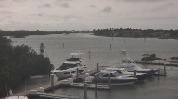 Weather camera view of Hamilton Harbor Yacht Club.