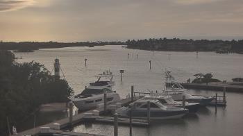 Weather camera view of Hamilton Harbor Yacht Club.
