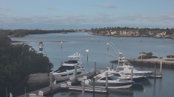 Weather camera view of Hamilton Harbor Yacht Club.