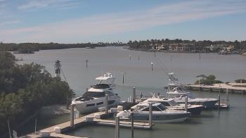 Weather camera view of Hamilton Harbor Yacht Club.