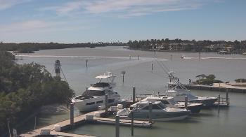 Weather camera view of Hamilton Harbor Yacht Club.