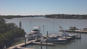 Weather camera view of Hamilton Harbor Yacht Club.