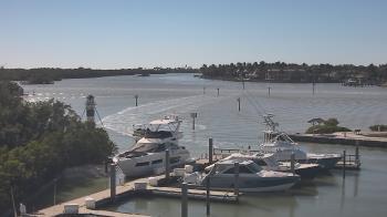 Weather camera view of Hamilton Harbor Yacht Club.