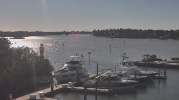 Weather camera view of Hamilton Harbor Yacht Club.