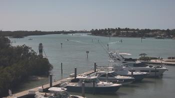 Weather camera view of Hamilton Harbor Yacht Club.