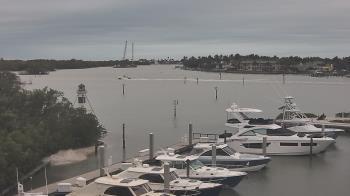 Weather camera view of Hamilton Harbor Yacht Club.