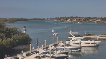 Weather camera view of Hamilton Harbor Yacht Club.