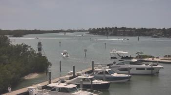 Weather camera view of Hamilton Harbor Yacht Club.