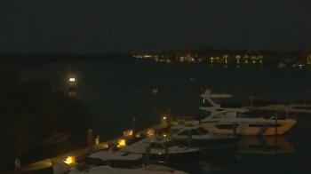 Weather camera view of Hamilton Harbor Yacht Club.