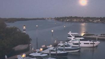 Weather camera view of Hamilton Harbor Yacht Club.