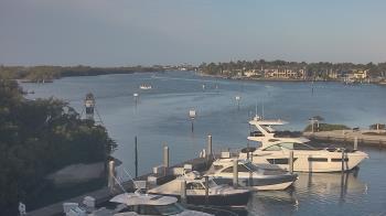 Weather camera view of Hamilton Harbor Yacht Club.