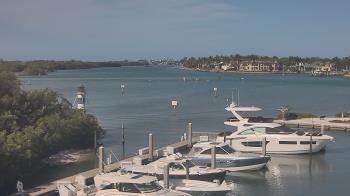 Weather camera view of Hamilton Harbor Yacht Club.
