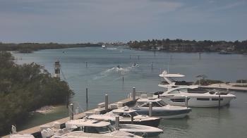 Weather camera view of Hamilton Harbor Yacht Club.