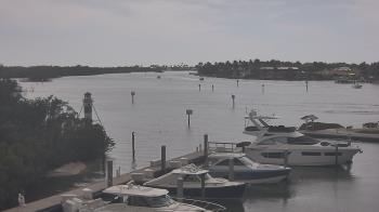 Weather camera view of Hamilton Harbor Yacht Club.