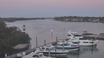 Weather camera view of Hamilton Harbor Yacht Club.
