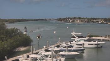 Weather camera view of Hamilton Harbor Yacht Club.