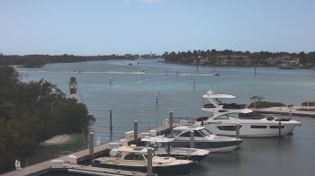 Weather camera view of Hamilton Harbor Yacht Club.