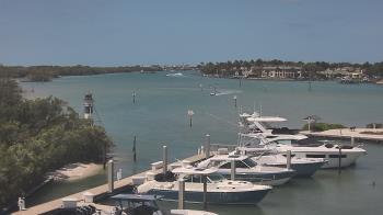 Weather camera view of Hamilton Harbor Yacht Club.