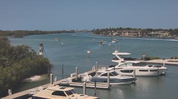 Weather camera view of Hamilton Harbor Yacht Club.