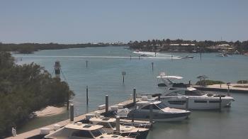 Weather camera view of Hamilton Harbor Yacht Club.