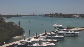 Weather camera view of Hamilton Harbor Yacht Club.