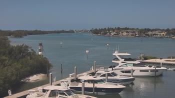 Weather camera view of Hamilton Harbor Yacht Club.