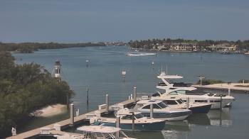 Weather camera view of Hamilton Harbor Yacht Club.