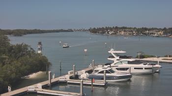 Weather camera view of Hamilton Harbor Yacht Club.
