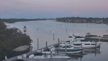 Weather camera view of Hamilton Harbor Yacht Club.