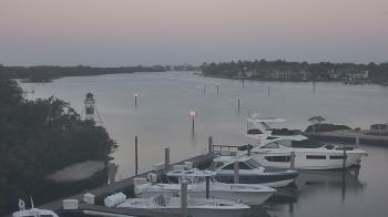 Weather camera view of Hamilton Harbor Yacht Club.