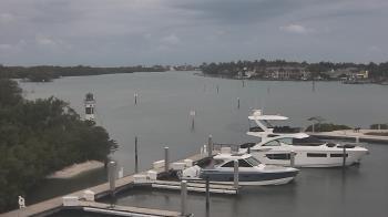 Weather camera view of Hamilton Harbor Yacht Club.