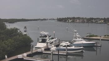Weather camera view of Hamilton Harbor Yacht Club.