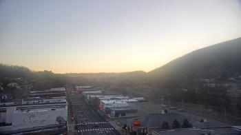 Weather camera view of Hotel Norton.