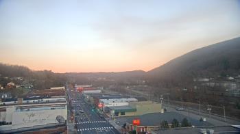 Weather camera view of Hotel Norton.