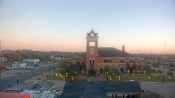 Weather camera view of City of Navasota.
