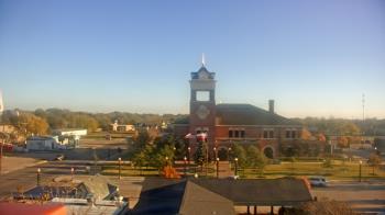 Weather camera view of City of Navasota.