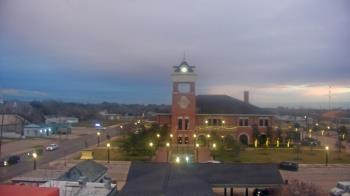 Weather camera view of City of Navasota.