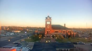 Weather camera view of City of Navasota.