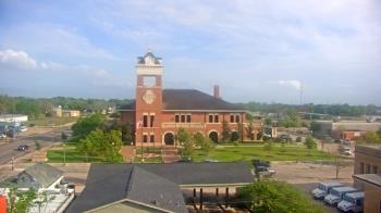 Weather camera view of City of Navasota.
