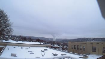 Weather camera view of Roy A Hunt Elementary School.