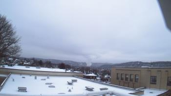 Weather camera view of Roy A Hunt Elementary School.