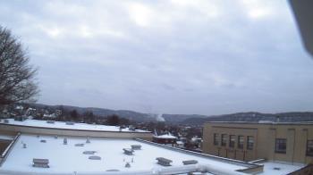 Weather camera view of Roy A Hunt Elementary School.