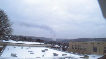 Weather camera view of Roy A Hunt Elementary School.