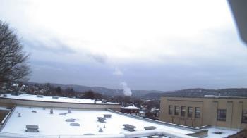 Weather camera view of Roy A Hunt Elementary School.