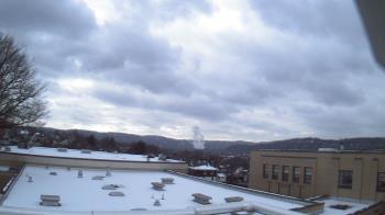 Weather camera view of Roy A Hunt Elementary School.