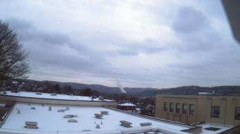 Weather camera view of Roy A Hunt Elementary School.