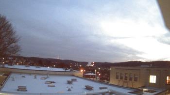 Weather camera view of Roy A Hunt Elementary School.