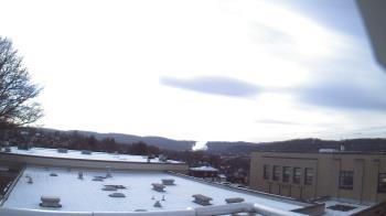 Weather camera view of Roy A Hunt Elementary School.