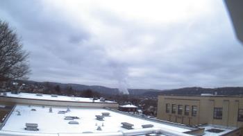 Weather camera view of Roy A Hunt Elementary School.